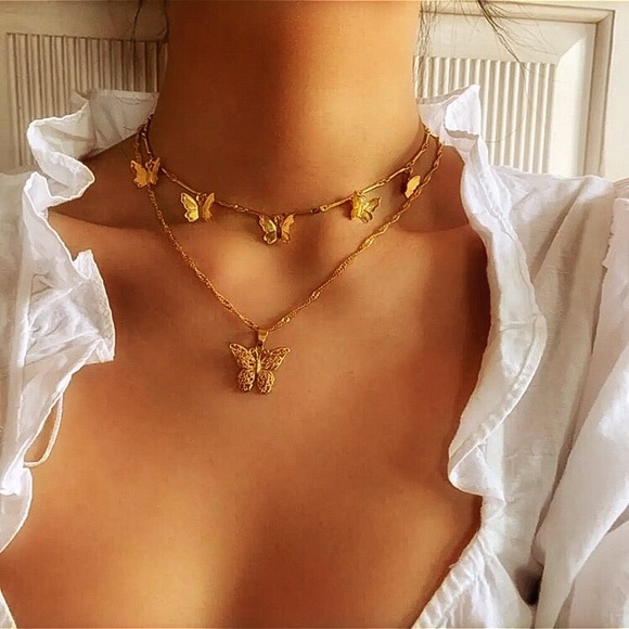 ⚜️[𝟯/$𝟮𝟴]⚜️2 Layered Gold Butterfly Choker NEW - Picture 5 of 8